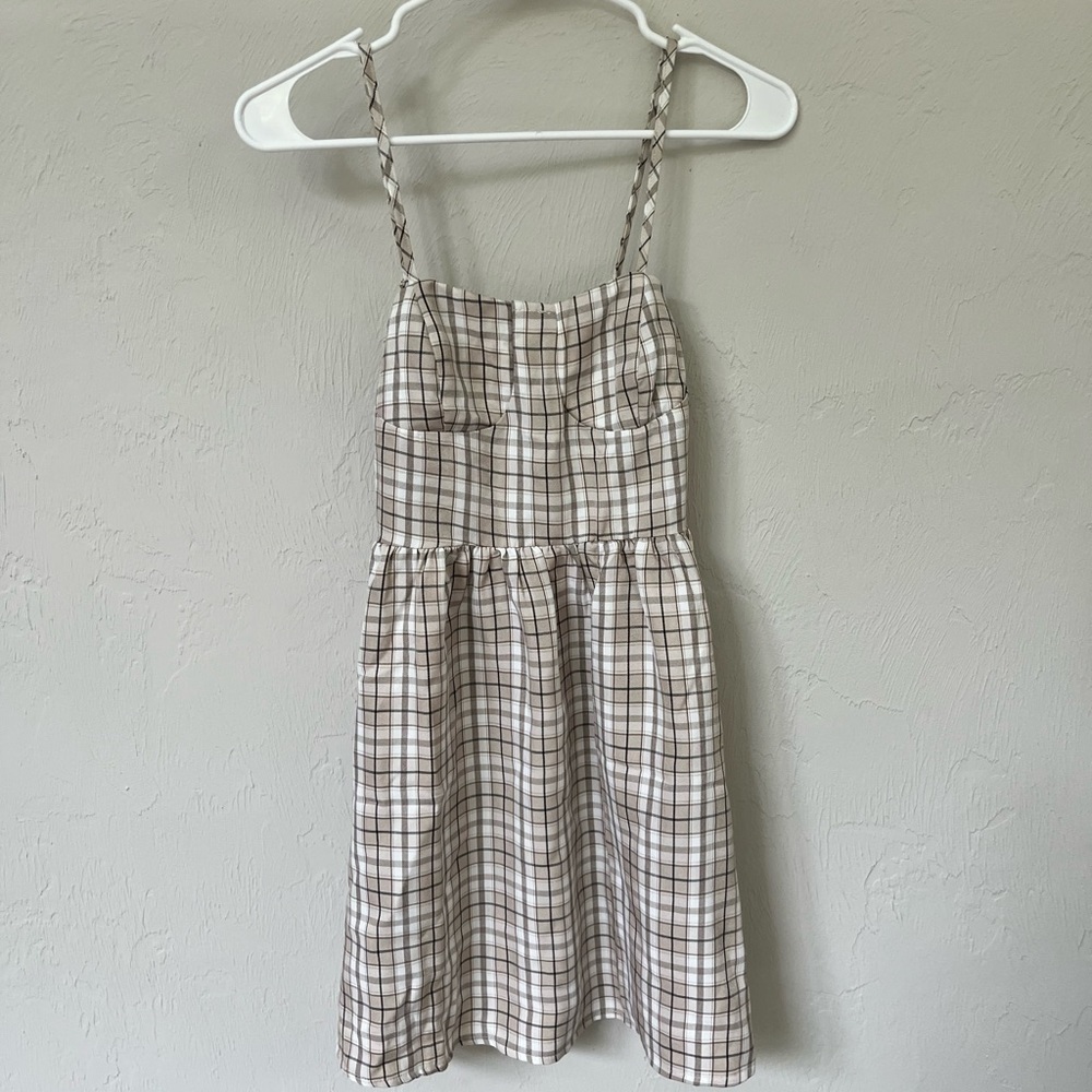 gingham dress